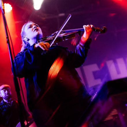 The O'Reillys and the Paddyhats