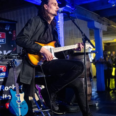 16 Bands gegen Gewalt an Frauen 2025