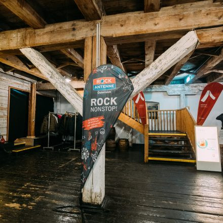 16 Bands gegen Gewalt an Frauen 2025