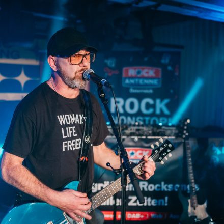 16 Bands gegen Gewalt an Frauen 2025