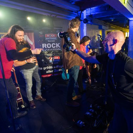 16 Bands gegen Gewalt an Frauen 2025