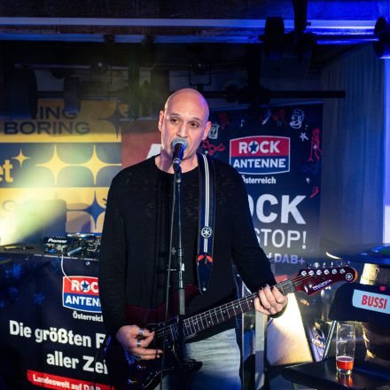 16 Bands gegen Gewalt an Frauen 2025