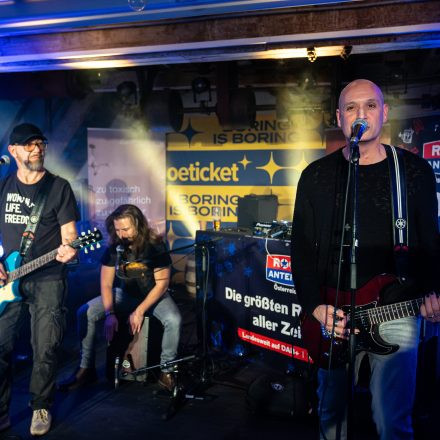 16 Bands gegen Gewalt an Frauen 2025