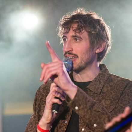 16 Bands gegen Gewalt an Frauen 2025