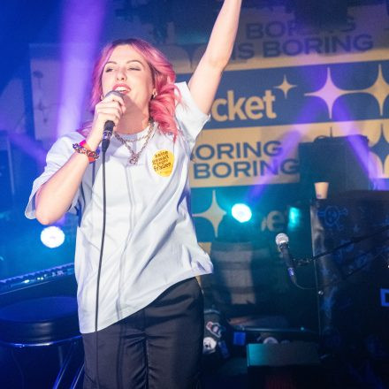 16 Bands gegen Gewalt an Frauen 2025