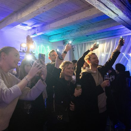 16 Bands gegen Gewalt an Frauen 2025