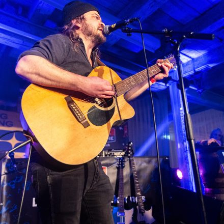 16 Bands gegen Gewalt an Frauen 2025