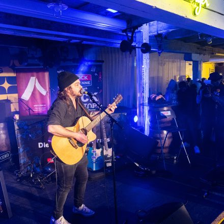 16 Bands gegen Gewalt an Frauen 2025