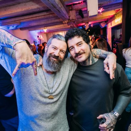 16 Bands gegen Gewalt an Frauen 2025