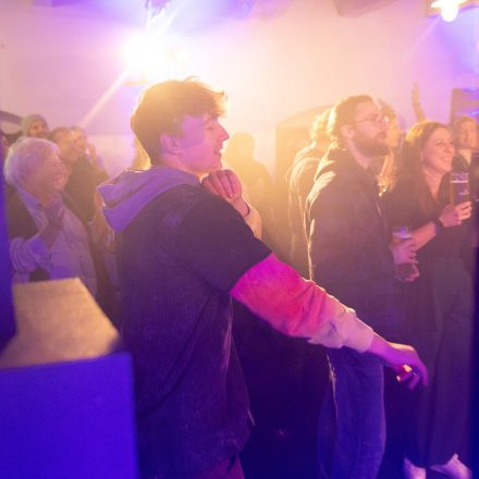 16 Bands gegen Gewalt an Frauen 2025