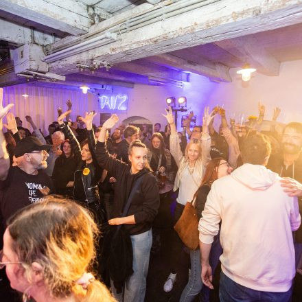 16 Bands gegen Gewalt an Frauen 2025