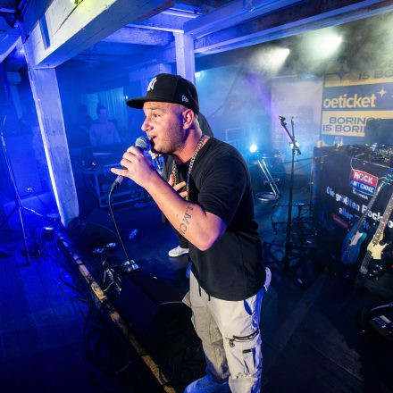 16 Bands gegen Gewalt an Frauen 2025