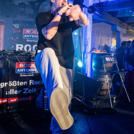 16 Bands gegen Gewalt an Frauen 2025