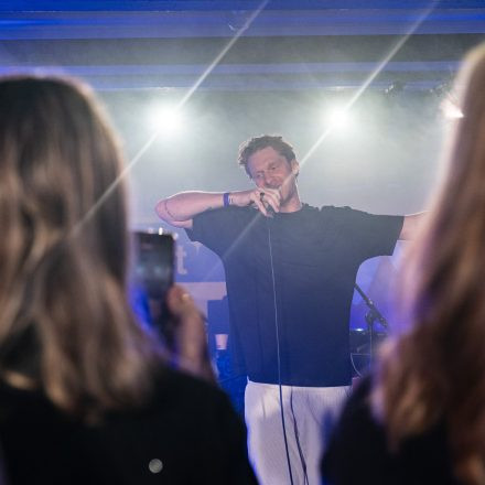 16 Bands gegen Gewalt an Frauen 2025