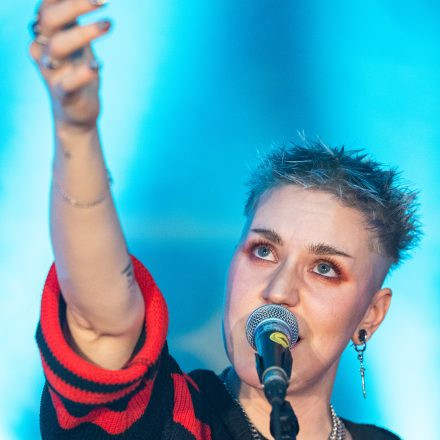 16 Bands gegen Gewalt an Frauen 2025