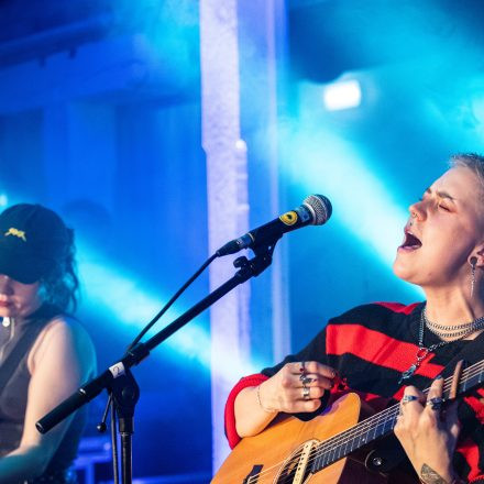 16 Bands gegen Gewalt an Frauen 2025