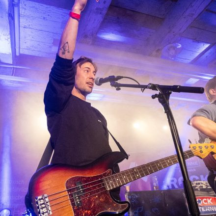 16 Bands gegen Gewalt an Frauen 2025