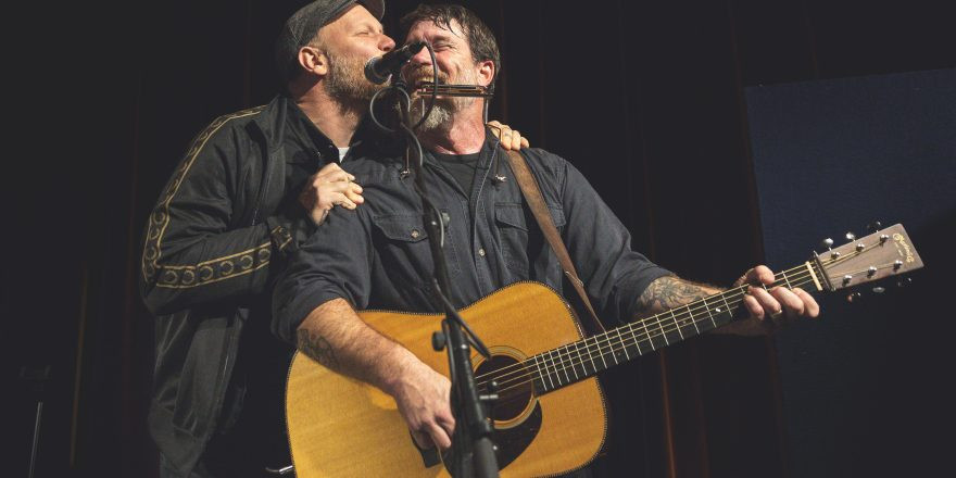 Chuck Ragan und Matze Rossi