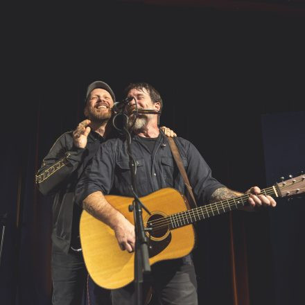 Chuck Ragan und Matze Rossi