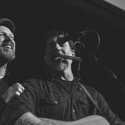Chuck Ragan und Matze Rossi