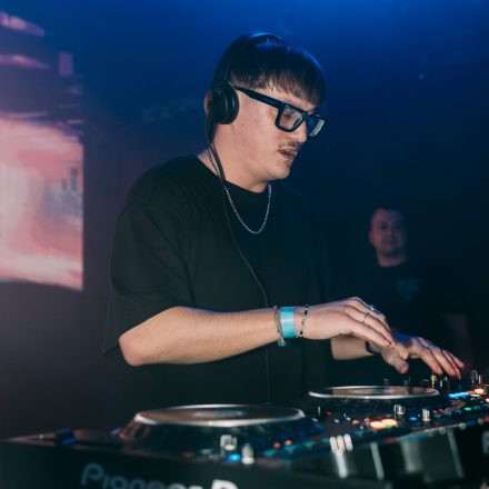 303 - THE MISSING NUMBER