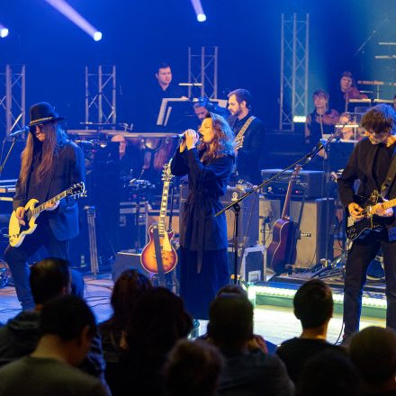 FM4 Radio Session mit Archive und dem ORF Radio-Symphonieorchester Wien