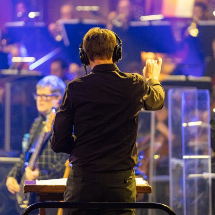 FM4 Radio Session mit Archive und dem ORF Radio-Symphonieorchester Wien