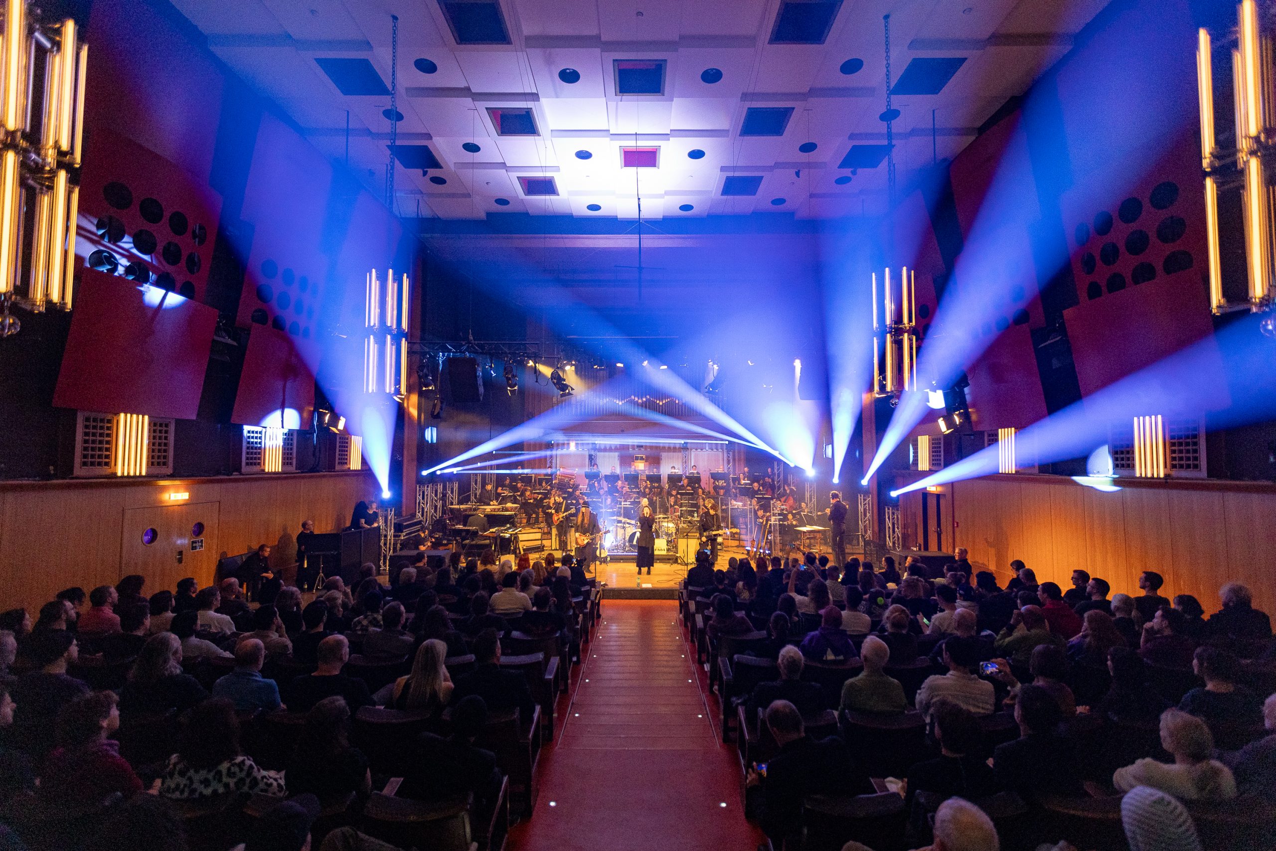 FM4 Radio Session mit Archive und dem ORF Radio-Symphonieorchester Wien