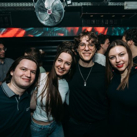 Wannabe 90ies & 2000s Club!