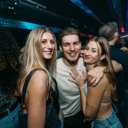 Wannabe 90ies & 2000s Club!