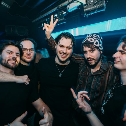 Wannabe 90ies & 2000s Club!