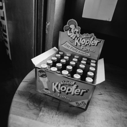 2000s & 90ies Club: Black or White!