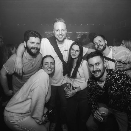 2000s & 90ies Club: Black or White!