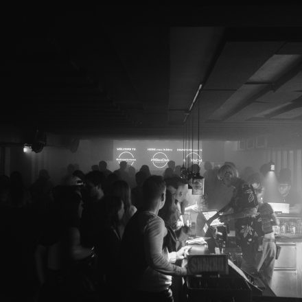 2000s & 90ies Club: Black or White!