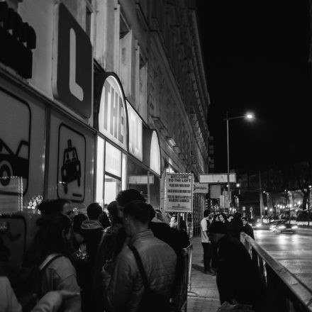 2000s & 90ies Club: Black or White!