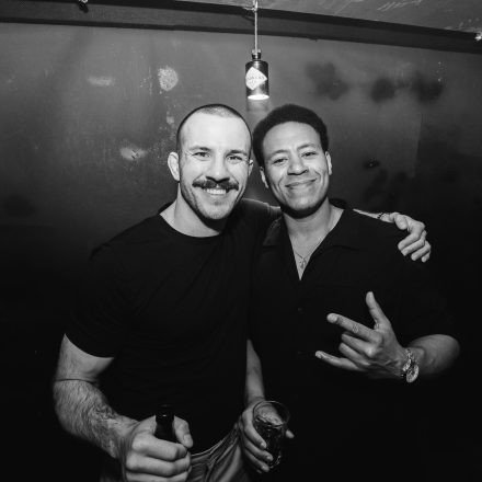 2000s & 90ies Club: Black or White!