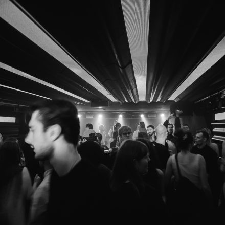 2000s & 90ies Club: Black or White!