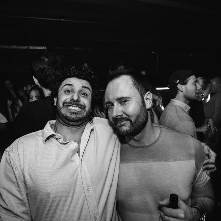 2000s & 90ies Club: Black or White!