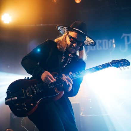 Rock The Night Vol. 15