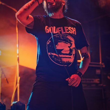 Into The Dark: Chapter 2