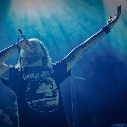 Into The Dark: Chapter 2