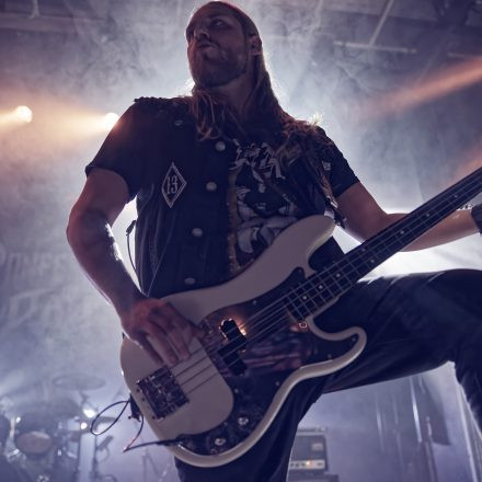 Into The Dark: Chapter 2