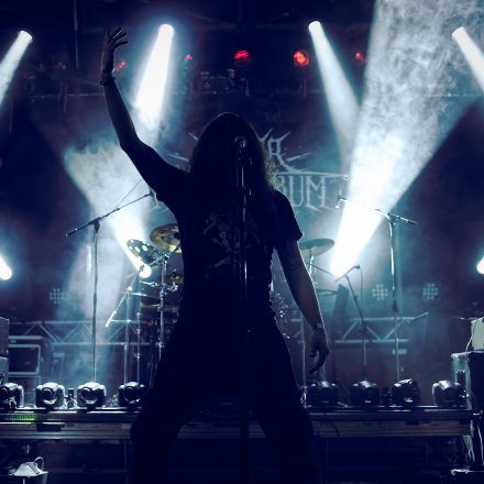 Into The Dark: Chapter 2