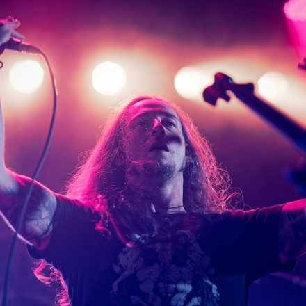 Into The Dark: Chapter 2