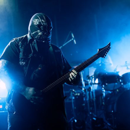 Into The Dark: Chapter 2