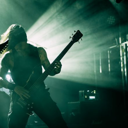 Into The Dark: Chapter 2