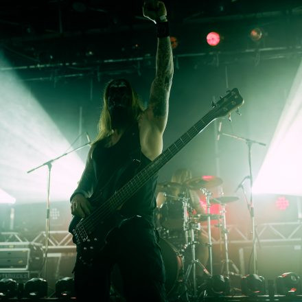 Into The Dark: Chapter 2