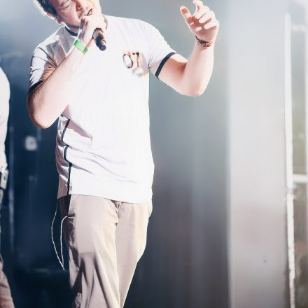 Into The Dark: Chapter 2