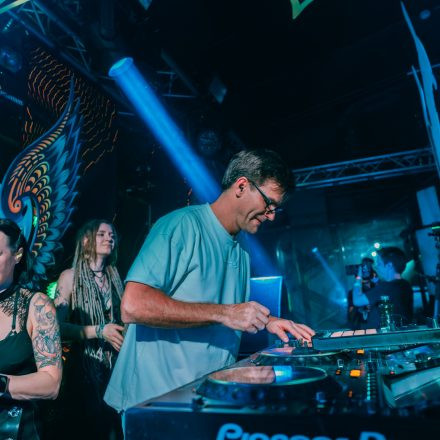 NEELIX and Friends Showcase