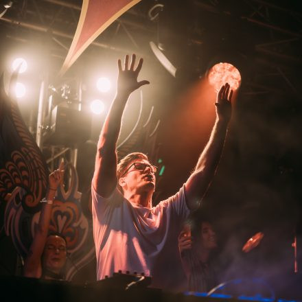 NEELIX and Friends Showcase